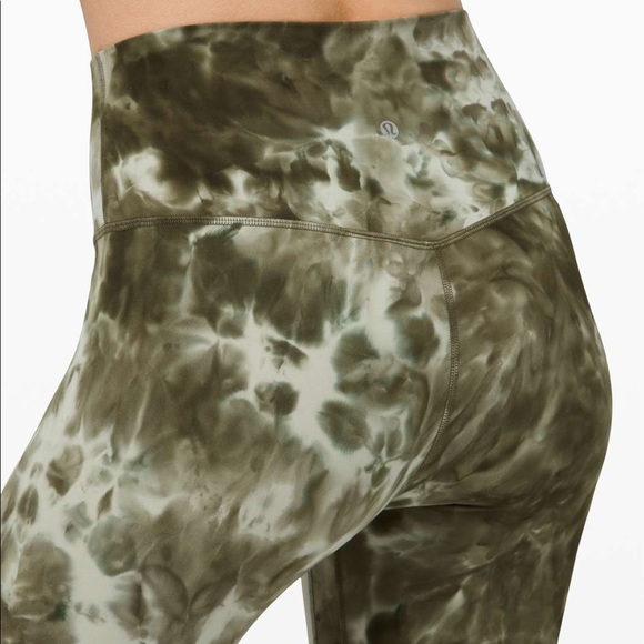 NWT Lululemon Diamond Dye Align Leggings 25” - Picture 2 of 4